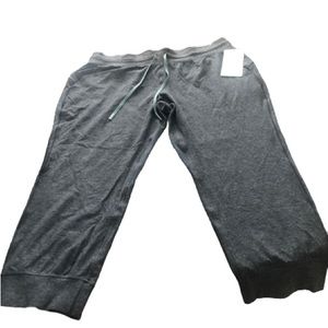 Lululemon crop joggers